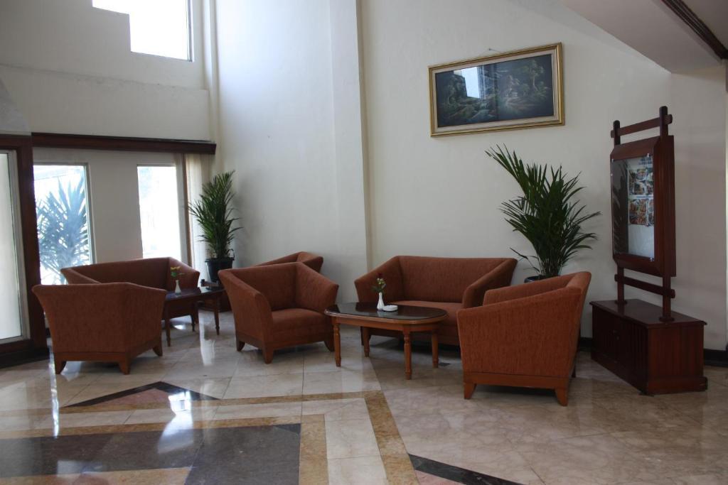Hotel Parama Puncak Exterior foto