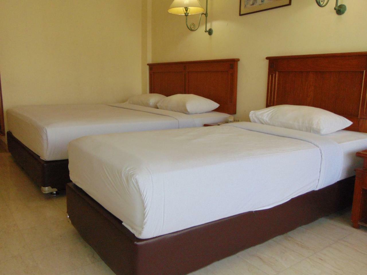 Hotel Parama Puncak Exterior foto
